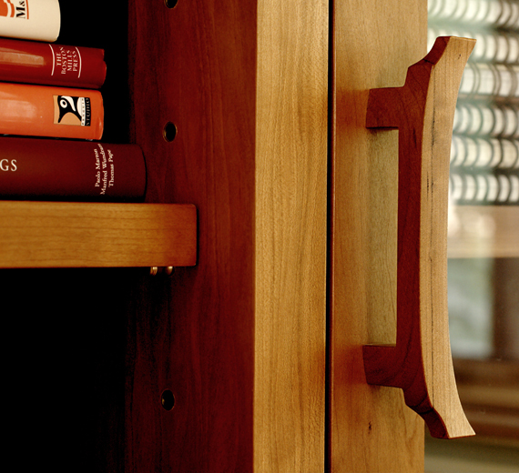 Kasapi Bookcase upper handle